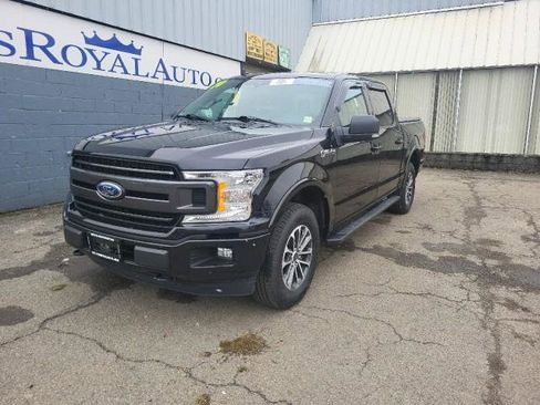 Used 2020 Ford F150 XLT w/ Equipment Group 302A Luxury image 2