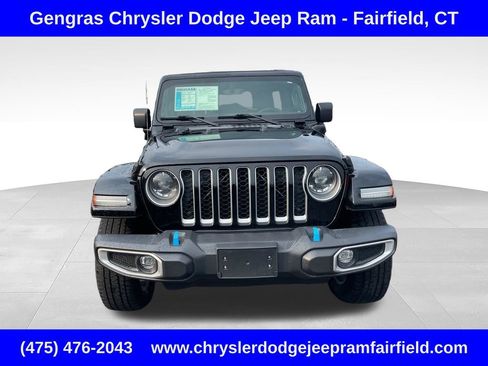 Used 2023 Jeep Wrangler Unlimited Sahara w/ Cold Weather Group AWD/4WD image 2