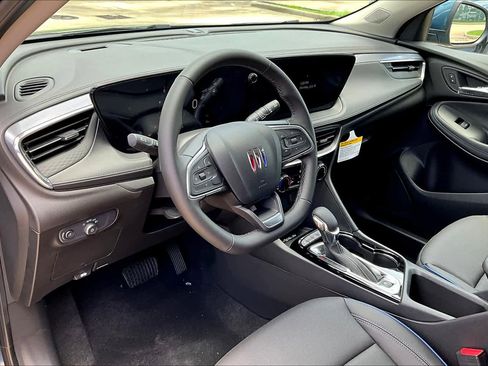Used 2025 Buick Encore GX Sport Touring w/ Advanced Technology Package image 8