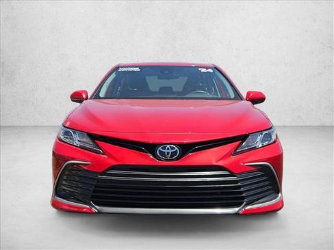 Used 2024 Toyota Camry LE FWD image 2