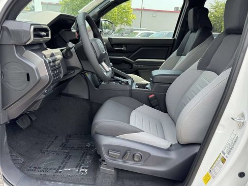 Used 2026 Toyota Tacoma TRD Off-Road w/ TRD Off Road Upgrade Package AWD/4WD image 21