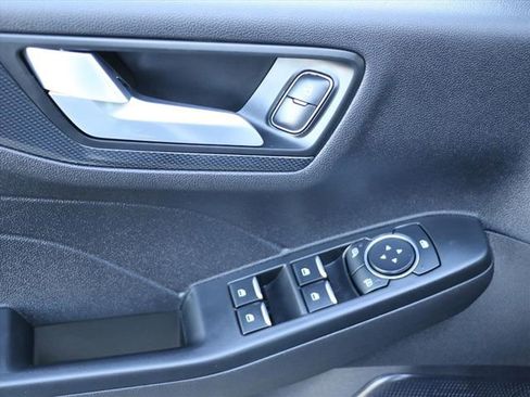 Used 2024 Ford Escape ST-Line w/ Equipment Group 301A image 18