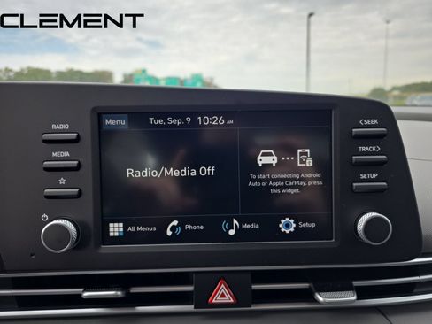 Certified 2025 Hyundai Elantra Sport FWD image 20