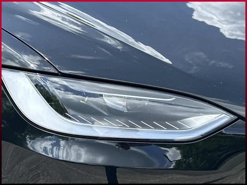 Used 2024 Tesla Model X AWD/4WD image 9