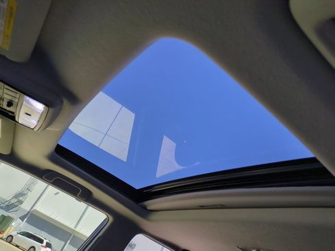 Used 2021 Toyota 4Runner Limited image 16