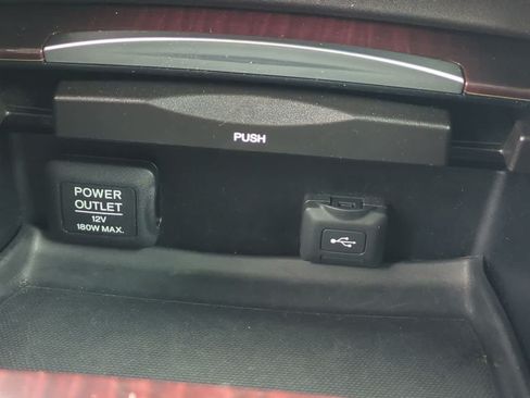 Used 2015 Acura TLX w/ Technology Package FWD image 31