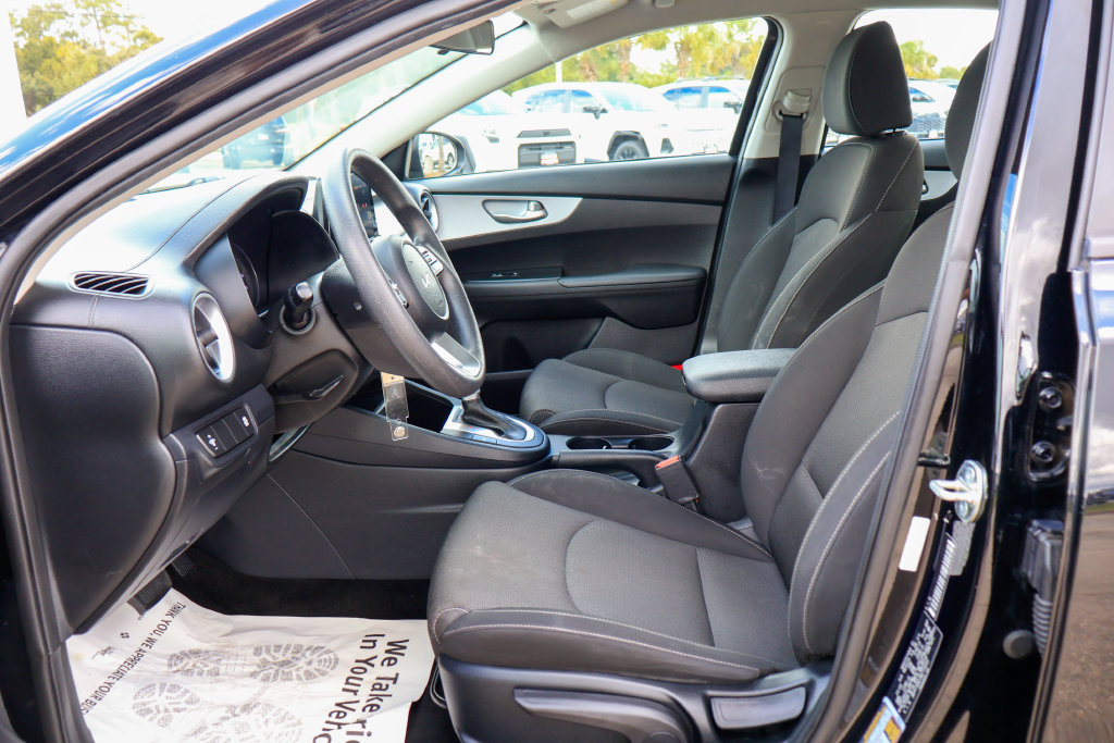 Used 2024 Kia Forte LXS FWD image 9