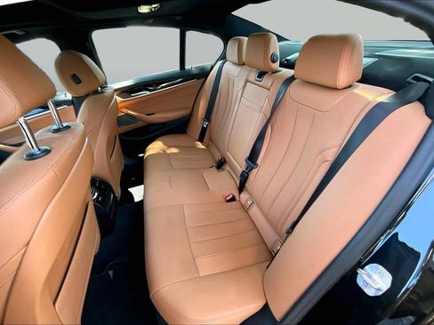 Certified 2023 BMW 530i w/ Premium Package RWD image 20