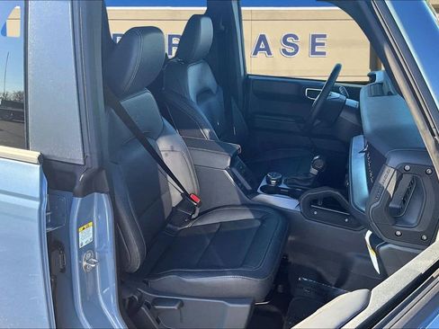 New 2025 Ford Bronco Badlands w/ Sasquatch Package image 11