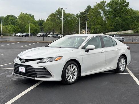 Used 2023 Toyota Camry LE FWD image 9