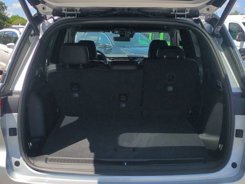 New 2026 Jeep Grand Cherokee Limited RWD image 13
