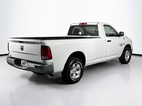 Used 2022 RAM 1500 Classic SLT AWD/4WD image 15
