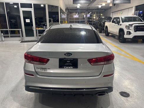 Used 2020 Kia Optima LX FWD image 7