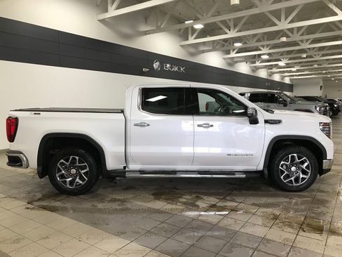 Used 2023 GMC Sierra 1500 SLT image 6