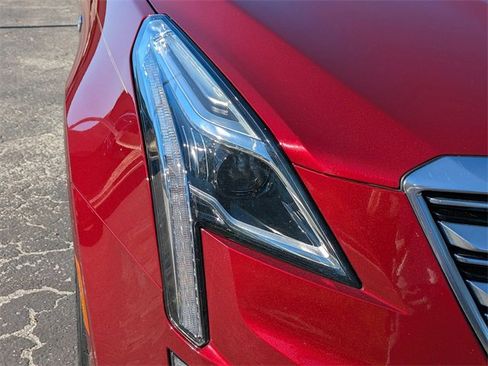 Used 2017 Cadillac XT5 Premium Luxury w/ LPO, Wheel Lock Package image 9