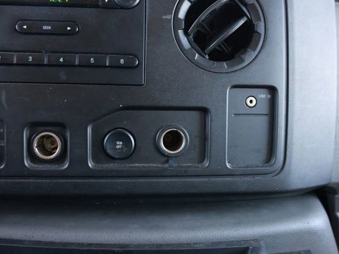 Used 2012 Ford E-350 and Econoline 350 XL image 31