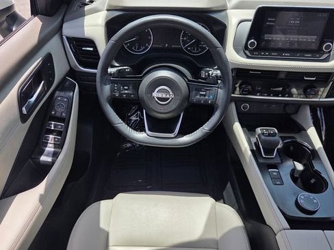 Used 2023 Nissan Rogue SL AWD/4WD image 11