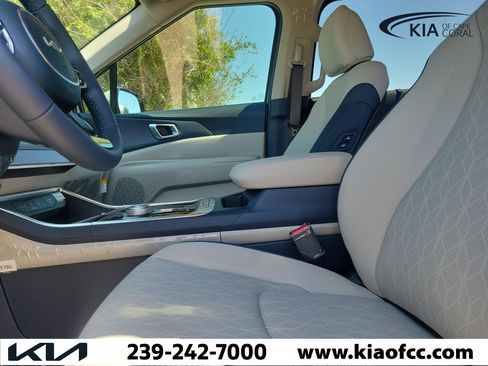New 2026 Kia Carnival EX FWD image 27