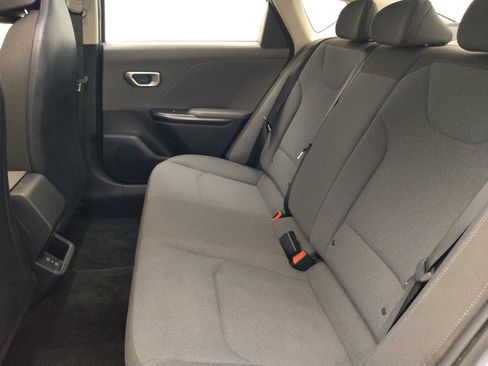 Used 2025 Kia K4 FWD image 18