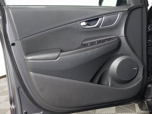 Used 2019 Hyundai Kona Ultimate FWD image 12