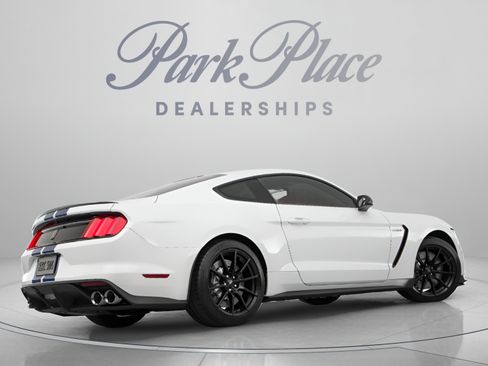 Used 2017 Ford Mustang Shelby GT350 w/ Electronics Package RWD image 5