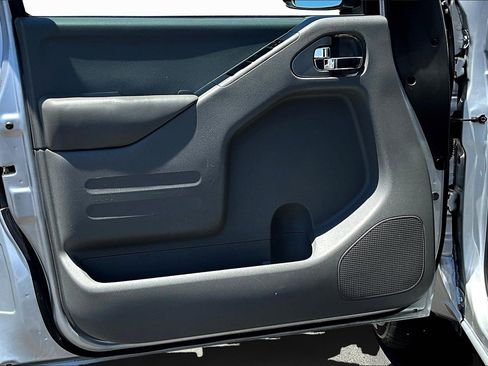 Used 2016 Nissan Frontier SV w/ SV Value Truck Package image 16