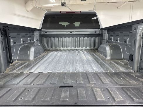Used 2025 GMC Sierra 1500 SLT AWD/4WD image 24