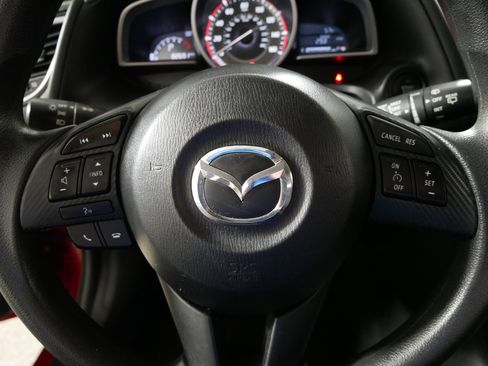 Used 2014 MAZDA MAZDA3 i Sport image 25