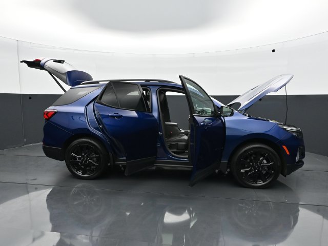 Used 2022 Chevrolet Equinox RS w/ RS Leather Package AWD/4WD image 36