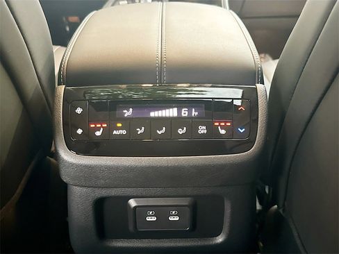 Used 2026 INFINITI QX60 Luxe w/ Cargo Package image 28
