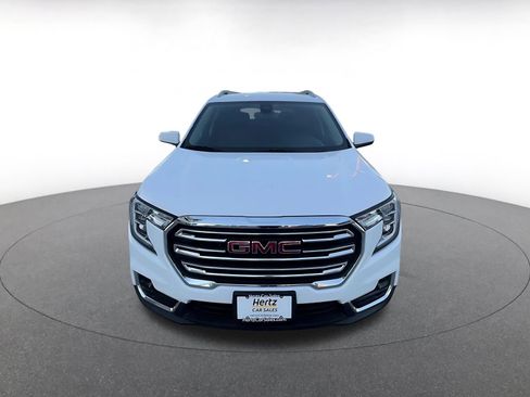 Used 2024 GMC Terrain SLT image 4
