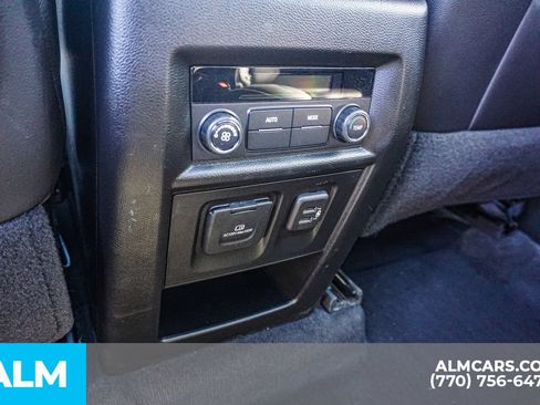 Used 2023 Chevrolet Traverse RS AWD/4WD image 63
