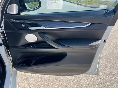 Used 2017 BMW X6 M AWD/4WD image 39