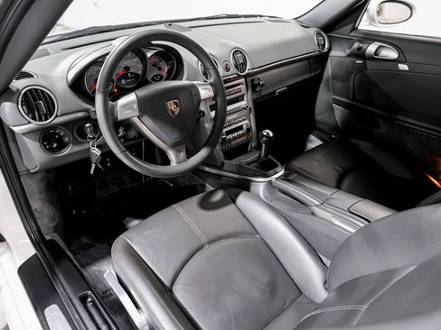 Used 2006 Porsche Cayman S RWD image 9