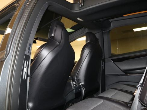 Used 2018 Tesla Model X 75D image 20