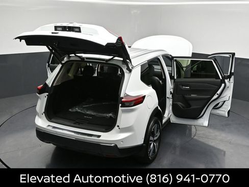 Certified 2025 Nissan Rogue SL AWD/4WD image 34