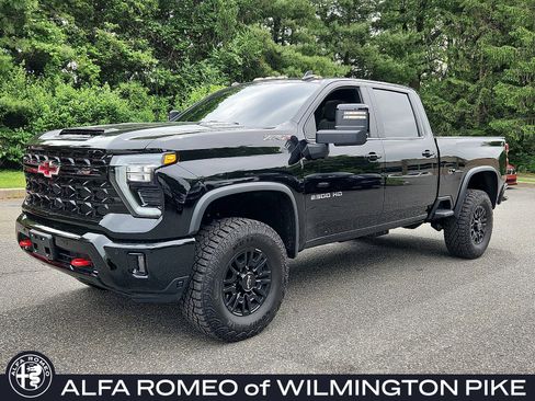 Used 2026 Chevrolet Silverado 2500 ZR2 AWD/4WD image 1