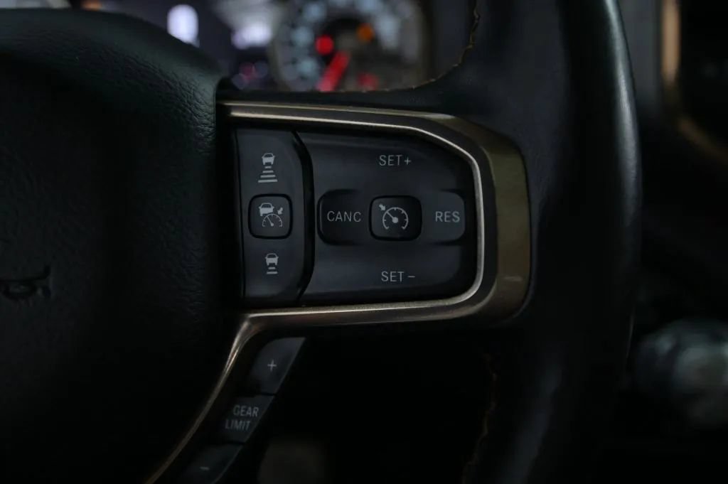 Used 2019 RAM 1500 Limited AWD/4WD image 27