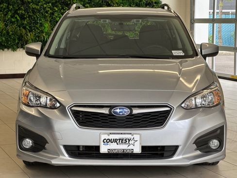 Used 2018 Subaru Impreza 2.0i Premium w/ Eyesight & BSD & Rcta AWD/4WD image 9