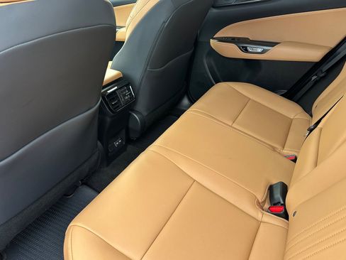 Certified 2022 Lexus NX 350h AWD image 9