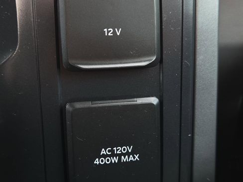 Used 2022 Ford F150 XLT w/ Equipment Group 302A High image 32