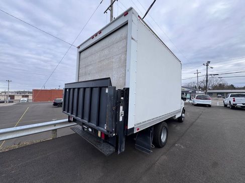 Used 2016 Chevrolet Express 3500 image 24