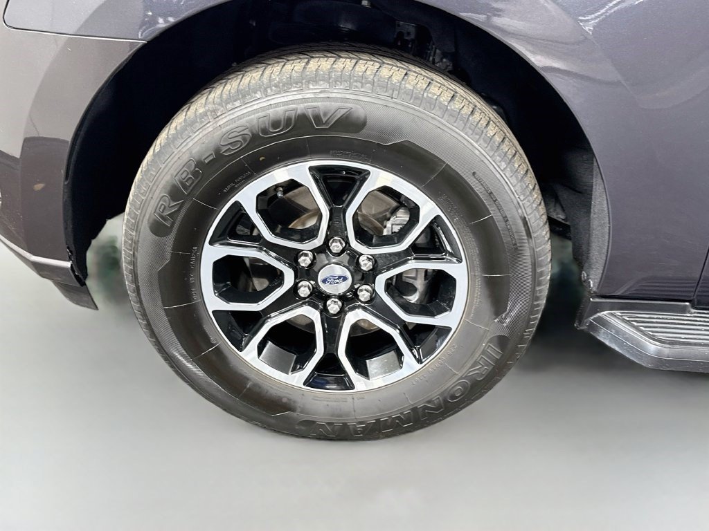 Used 2024 Ford Expedition XLT RWD image 37