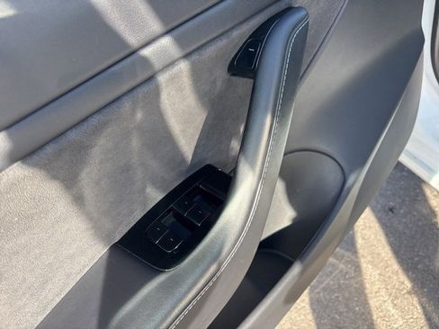 Used 2020 Tesla Model 3 Long Range image 21