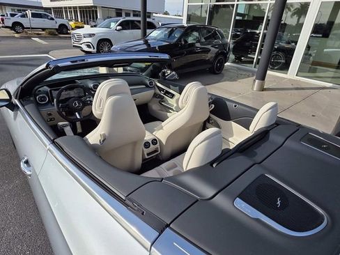 Used 2026 Mercedes-Benz CLE 300 4MATIC Cabriolet image 22