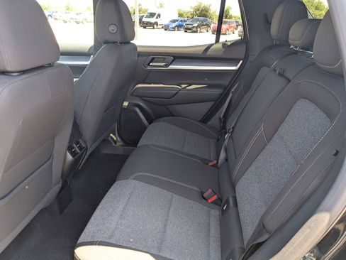 Used 2025 GMC Terrain Elevation AWD/4WD image 17
