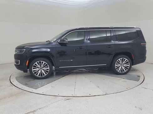 New 2025 Jeep Wagoneer Series II image 8