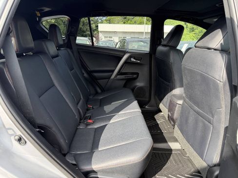 Used 2016 Toyota RAV4 SE FWD image 15