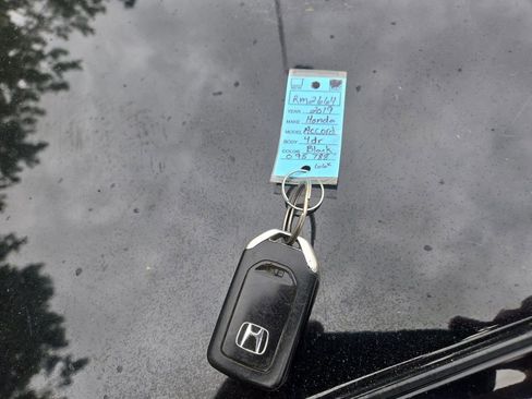 Used 2019 Honda Accord Sport image 36
