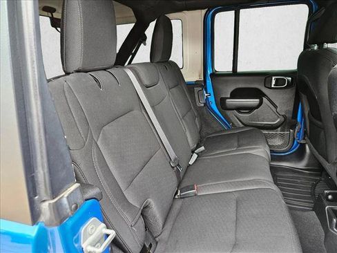 Used 2022 Jeep Wrangler Unlimited Sport AWD/4WD image 17